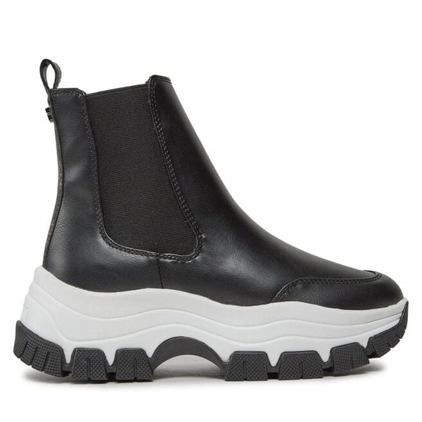 Botki Guess. Czarne botki damskie Guess, z aplikacjami, bez obcasa, na płaskiej podeszwie, bez zapięcia. Za 739.99 zł.