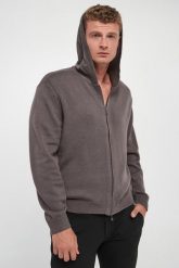 Sweter męski z wełną dziewiczą ARMANI EXCHANGE. Swetry męskie Armani Exchange, m, bez wzorów, z wełny, bez kołnierzyka, bez ramiączek. Za 799.00 zł.
