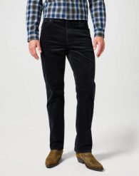 WRANGLER TEXAS MĘSKIE SPODNIE SZTRUKSOWE BLACK 112356789 W121016329. Czarne jeansy męskie Wrangler, z jeansu. Za 209.99 zł.