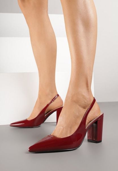 Bordowe Sandały Lakierowane na Słupku Slingback Halasela. Czerwone sandały damskie Renee, bez wzorów, z lakierowanej skóry, bez obcasa, na obcasie, bez zapięcia. Za 79.99 zł.
