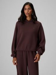 4F Bluza dresowa regular z kapturem damska - brązowa S. Brązowe bluzy damskie 4F, s, bez wzorów, z dresówki, klasyczne, bez ramiączek, z kapturem. Za 169.99 zł.
