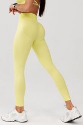 Damskie legginsy bezszwowe Rough Radical Seamless Glow Long. Czerwone legginsy damskie ROUGH RADICAL, bez wzorów, z dzianiny. Za 159.90 zł.