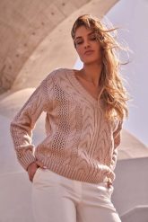 Sweter z Dekoltem w Serek - Pudrowy. Brązowe swetry nierozpinane damskie MOE, l, bez wzorów, z materiału, bez kołnierzyka, bez ramiączek. Za 209.90 zł.