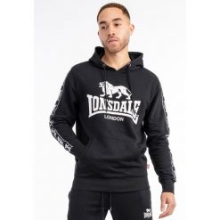 Bluza z kapturem o regularnym kroju Lonsdale Scousburgh. Białe bluzy męskie Lonsdale, m, bez wzorów, casualowe, bez ramiączek, z kapturem. Za 253.40 zł.