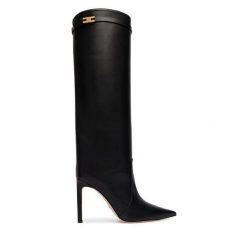 Kozaki Elisabetta Franchi. Czarne kozaki damskie Elisabetta Franchi, bez wzorów, bez obcasa, na szpilce, bez zapięcia. Za 3,659.00 zł.