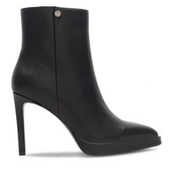 Botki Eva Minge. Czarne botki damskie Eva Minge, bez wzorów, bez obcasa, na szpilce, bez zapięcia. Za 479.00 zł.