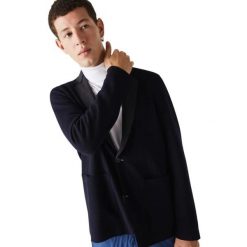 Sweter turystyczny męski Lacoste VH3495 wełniany granatowy blazer. Niebieskie swetry męskie Lacoste, l, bez wzorów, z bawełny, eleganckie, bez kołnierzyka, bez ramiączek. Za 947.00 zł.