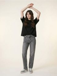 Jeansy mom fit z efektem sprania - szary. Szare jeansy damskie Sinsay, bez wzorów, z jeansu. Za 59.99 zł.