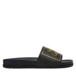 Klapki Versace Jeans Couture. Czarne klapki damskie Versace Jeans Couture, bez wzorów, z jeansu, bez obcasa, bez zapięcia. Za 237.99 zł.