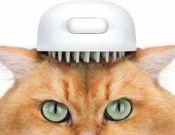 Pet Nova Silikonowa szczotka dla kotów z przyciskiem do masażu biała miękka. Golarki i trymery PET-NOVA. Za 24.99 zł.