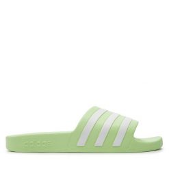 Klapki adidas. Zielone klapki damskie Adidas, bez wzorów, sportowe, bez obcasa, bez zapięcia. Za 79.99 zł.