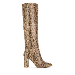 Kozaki MEXX. Brązowe kozaki damskie Mexx, bez wzorów, bez obcasa, na słupku, bez zapięcia. Za 449.99 zł.
