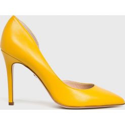 Solo Femme - Szpilki. Żółte szpilki damskie Solo Femme, bez wzorów, z materiału, bez obcasa, na obcasie, bez zapięcia. Za 339.90 zł.