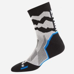 Skarpety do biegania w terenie Millet Intense Crew Socks Czarny. Czarne skarpetki damskie Millet, bez wzorów, z tkaniny. Za 89.00 zł.