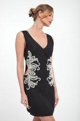 Sukienka lniana mini TWINSET U&B. Sukienki damskie Twinset U&B, xs, bez wzorów, bez kołnierzyka, bez ramiączek, mini. Za 1,089.00 zł.