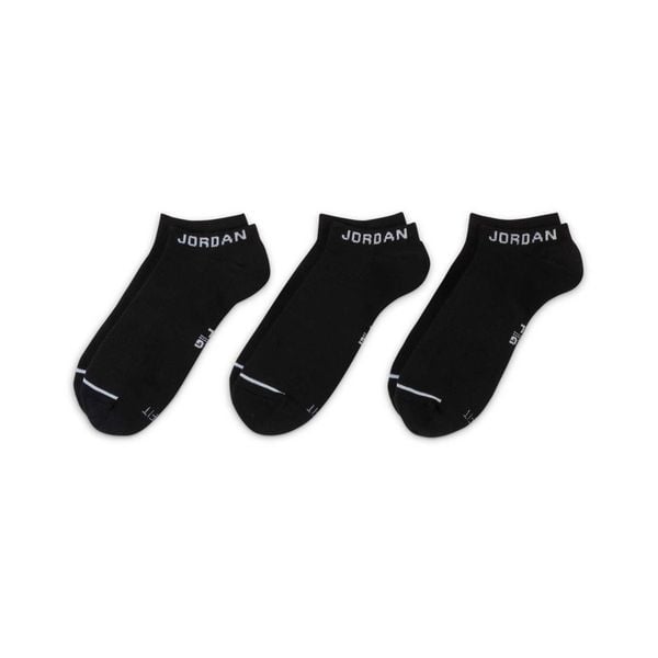 Skarpety męskie nike air jordan jumpman no-show socks 3 pary. Czarne skarpety męskie Nike, bez wzorów. Za 69.00 zł.
