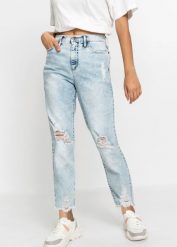 Dżinsy Mom high waist z ozdobnymi przetarciami. Niebieskie jeansy damskie bonprix, bez wzorów, z jeansu, z podwyższonym stanem. Za 149.99 zł.