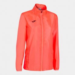 Kurtka do biegania damska Joma Elite VII przeciwdeszczowa. Czerwone kurtki sportowe damskie Joma, m, bez wzorów, bez ramiączek, bez kaptura, do biegania. Za 119.99 zł.