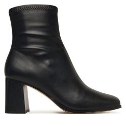 Botki Aldo. Czarne botki damskie Aldo, bez wzorów, bez obcasa, na słupku, bez zapięcia. Za 559.99 zł.