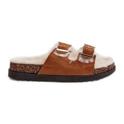 Damskie Kapcie Klapki Z Klamrami I Futerkiem Camel Ezilena brązowe. Brązowe klapki damskie bez wzorów, sportowe, bez obcasa, na platformie, bez zapięcia. Za 130.41 zł.