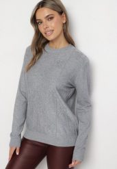 Jasnoszary Sweter z Bawełną Ozdobiony Cyrkoniami Irinaelle. Szare swetry nierozpinane damskie Born2be, l, bez wzorów, z bawełny, eleganckie, bez kołnierzyka, bez ramiączek. Za 69.99 zł.