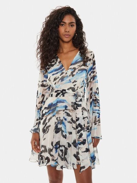 Guess Sukienka codzienna W4YK29 WDW82 Kolorowy Regular Fit. Sukienki damskie Guess, na co dzień, s, z aplikacjami, z syntetyku, bez kołnierzyka, bez ramiączek, proste. Za 289.99 zł.