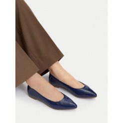 Baleriny Lasocki. Niebieskie balerinki damskie Lasocki, bez wzorów, bez obcasa, bez zapięcia. Za 169.99 zł.