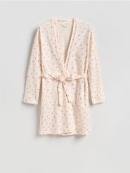 Wzorzysty szlafrok z paskiem - kremowy. Białe szlafroki damskie Reserved, l, bez wzorów, z bawełny, bez ramiączek, bez kaptura. Za 119.99 zł.