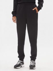 Calvin Klein Performance Spodnie dresowe 00GWS4P656 Czarny Relaxed Fit. Czarne spodnie dresowe damskie Calvin Klein Performance, bez wzorów, z dresówki. Za 219.99 zł.