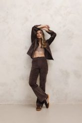SPODNIE POPPY CZEKOLADOWE M - Flawless. Brązowe spodnie materiałowe damskie Flawless, na zimę, bez wzorów, z bawełny, eleganckie. Za 357.00 zł.