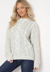 Jasnobeżowy Sweter z Wełną z Ozdobnym Splotem Abrenevia. Brązowe swetry nierozpinane damskie Born2be, na zimę, bez wzorów, z wełny, bez kołnierzyka, bez ramiączek. Za 74.99 zł.