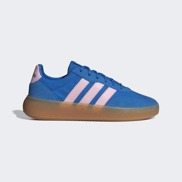 Buty Barreda Decode. Brązowe obuwie trekkingowe damskie Adidas, z gumy, bez zapięcia. Za 310.99 zł.