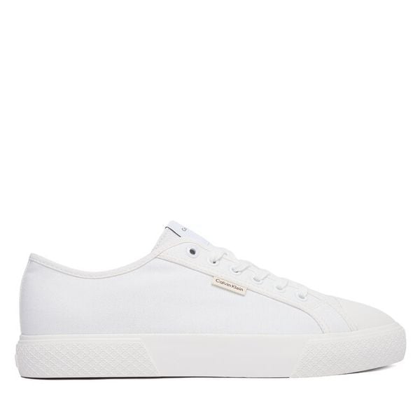 Trampki Calvin Klein. Białe trampki męskie Calvin Klein, bez wzorów, bez zapięcia. Za 199.99 zł.