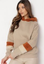 Beżowa Bluza z Kapturem i Futrzanymi Wstawkami Pyroxis. Brązowe bluzy damskie Born2be, bez wzorów, z futra, casualowe, bez ramiączek, z kapturem. Za 89.99 zł.