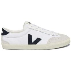 Buty VEJA VOLLEY CANVAS Biały. Białe buty zimowe męskie Veja, bez wzorów, ze skóry, bez obcasa, bez zapięcia. W wyprzedaży za 541.45 zł.