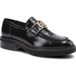 Czarne Półbuty Karino Damskie Eleganckie Obuwie. Czarne półbuty damskie Karino, bez wzorów, ze skóry, eleganckie, bez obcasa, na płaskiej podeszwie, bez zapięcia. Za 299.00 zł.