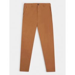 Spodnie Męskie TBS Pavlopan. Brązowe eleganckie spodnie męskie TBS, bez wzorów, eleganckie. Za 339.00 zł.