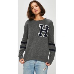 Tommy Hilfiger - Sweter. Szare swetry nierozpinane damskie Tommy Hilfiger, l, z aplikacjami, z dzianiny, bez kołnierzyka, bez ramiączek. W wyprzedaży za 399.90 zł.