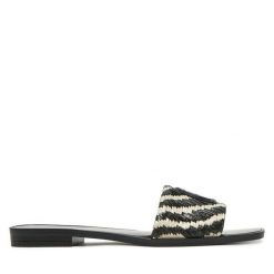 Klapki Just Cavalli. Czarne klapki damskie Just Cavalli, bez wzorów, bez obcasa, bez zapięcia. Za 519.99 zł.