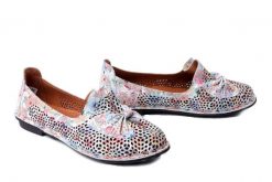COMFORTABEL 830047-00 bunt, półbuty damskie. Półbuty damskie Comfortabel, na lato, w ażurowe wzory, ze skóry, bez obcasa, bez zapięcia. Za 229.42 zł.