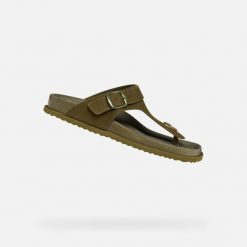 Sandały GEOX D SANDYBETT Zielony. Zielone sandały damskie Geox, bez wzorów, ze skóry, bez obcasa, bez zapięcia. Za 297.99 zł.