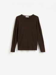 Bawełniany sweter - ciemnobrązowy. Brązowe swetry męskie Reserved, l, bez wzorów, z bawełny, bez kołnierzyka, bez ramiączek. Za 119.99 zł.