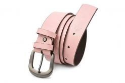 Beltimore skórzany damski pasek do spodni 4 cm różowy A70 : Kolory - różowy, Rozmiar pasków - r.95-110 cm. Czerwone paski damskie bez wzorów. Za 65.99 zł.