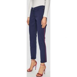 Trussardi Jeans - Spodnie. Niebieskie spodnie materiałowe damskie TRUSSARDI JEANS, bez wzorów, z jeansu, casualowe. W wyprzedaży za 269.90 zł.