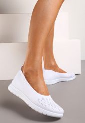 Białe Płaskie Tenisówki Zdobione Cyrkoniami Lomadia. Białe trampki i tenisówki damskie Renee, z aplikacjami, bez zapięcia. Za 39.99 zł.