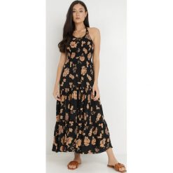 Czarna Sukienka z Wiskozy Damaleia. Czarne sukienki damskie Born2be, m, z aplikacjami, z tkaniny, bez kołnierzyka, bez ramiączek, maxi, dopasowane. Za 29.99 zł.