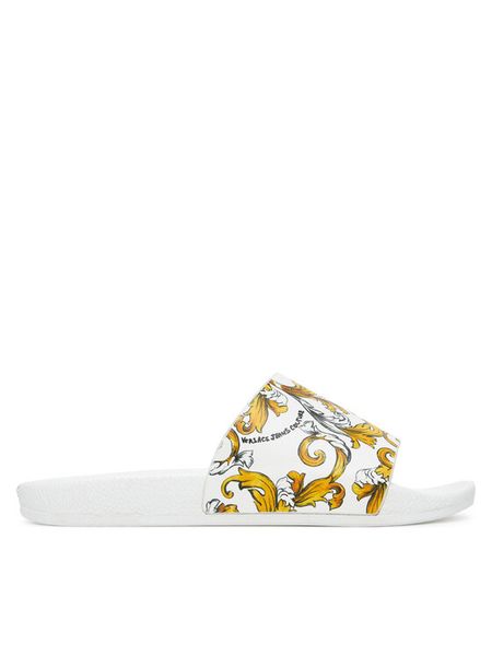 Versace Jeans Couture Klapki 78VA3SQ3 Biały. Białe klapki damskie Versace Jeans Couture, bez wzorów, z jeansu, bez obcasa, bez zapięcia. Za 309.99 zł.