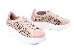 WONDERS A-3641 beig, półbuty damskie. Brązowe półbuty damskie Wonders, bez wzorów, bez obcasa, bez zapięcia. Za 709.90 zł.