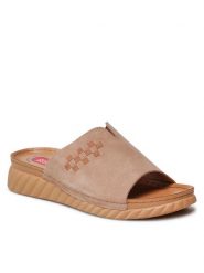 Go Soft Klapki EST-2299-02 Beżowy. Brązowe klapki damskie GO SOFT, bez wzorów, ze skóry, bez obcasa, bez zapięcia. Za 149.99 zł.