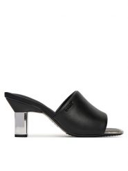 DKNY Klapki Kelley K1599369 Czarny. Czarne klapki damskie DKNY, bez wzorów, ze skóry, bez obcasa, bez zapięcia. Za 439.99 zł.
